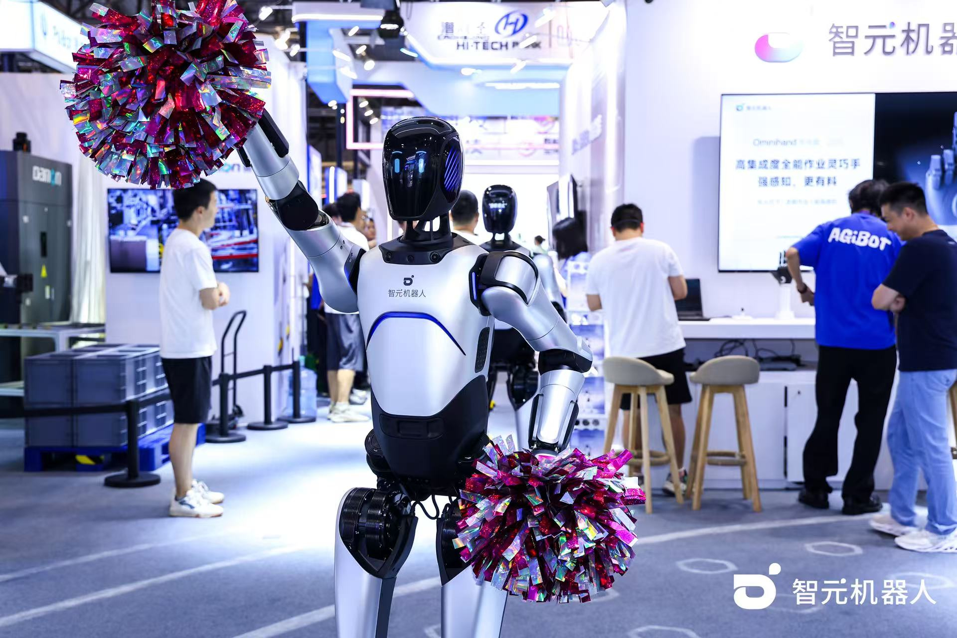 beat365机器人 WAIC 首日展台火爆，机器...